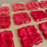 گلبرگ مصنوعی مشابه گلبرگ طبیعی