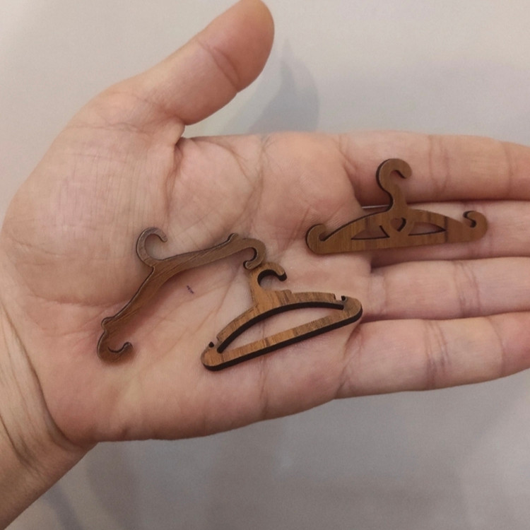 چوب لباسی گیفت